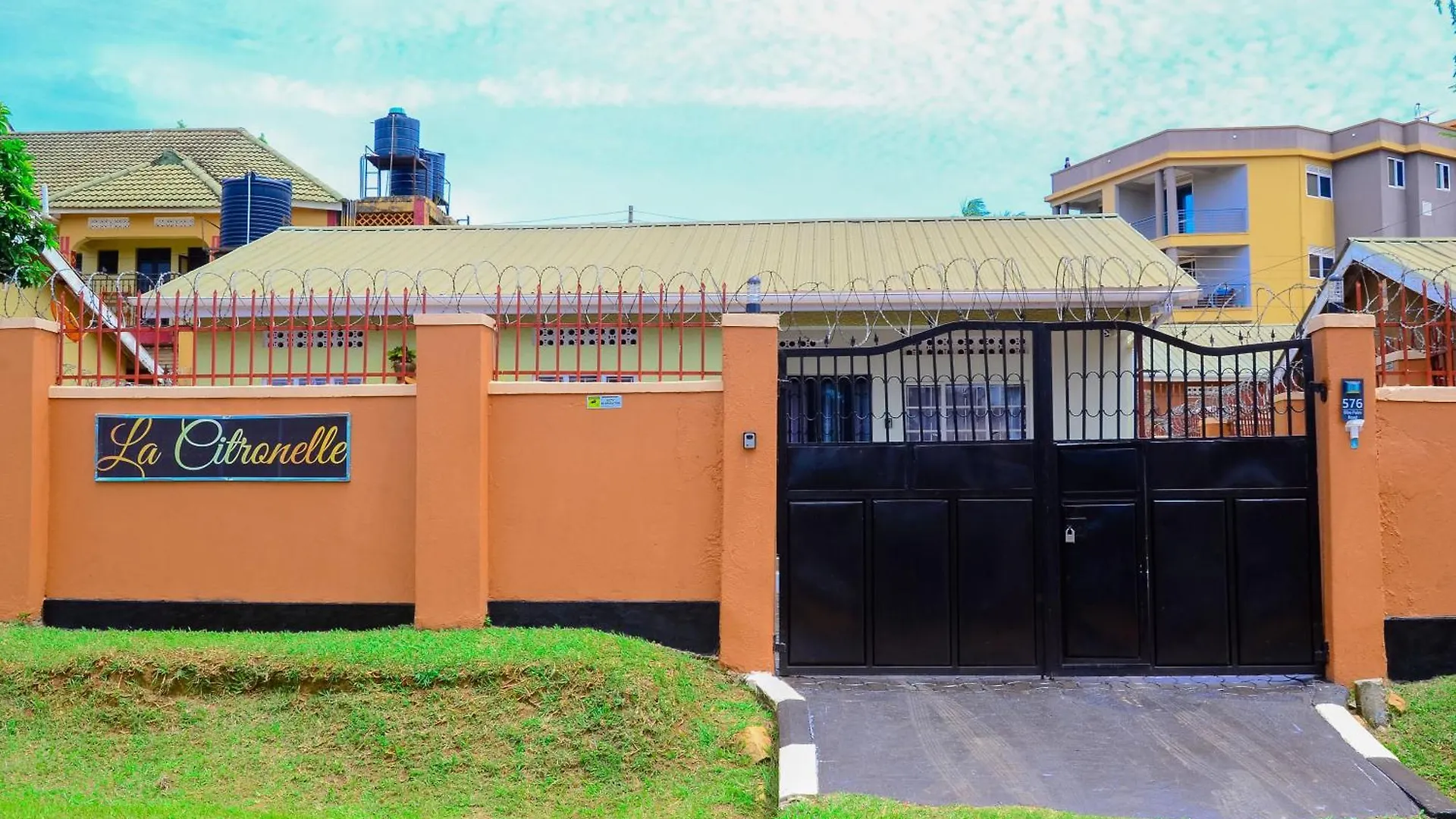 Entire 3-Bedroom Holiday Home In Kampala, Lovingly Furnished  Kampala